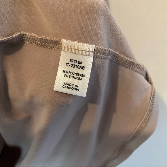 Zenana women’s dressy sleeveless pleated front top size XL Tan New with tags - Picture 7 of 11